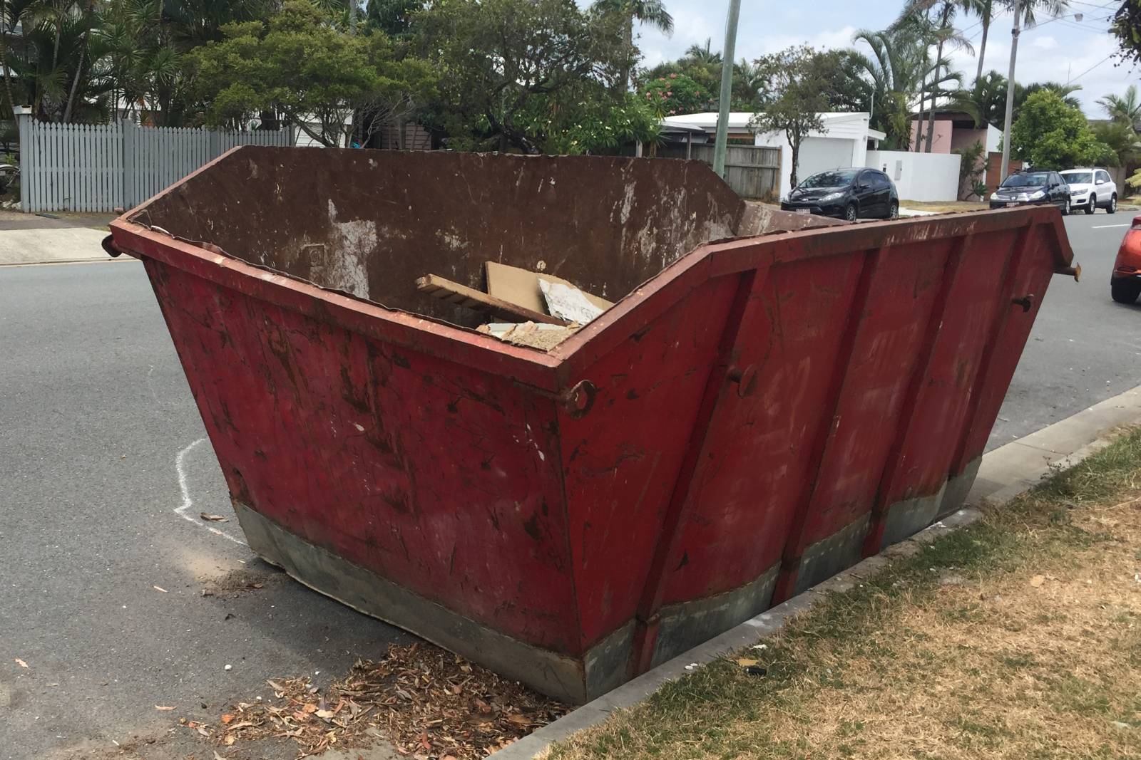 common-skip-bin-sizes-and-their-uses-4-waste-removals